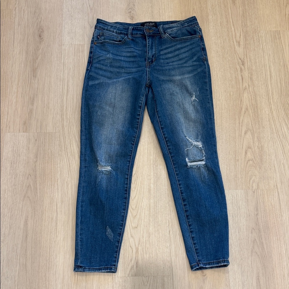 Judy Blue size 30 Classic Women's Distressed Blue Jeans - Picture 1 of 7